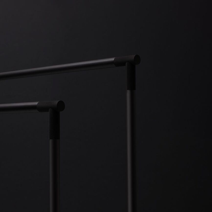 Club Σταντ Πετσετών, σκούρο μέταλλο, ματ χρυσό