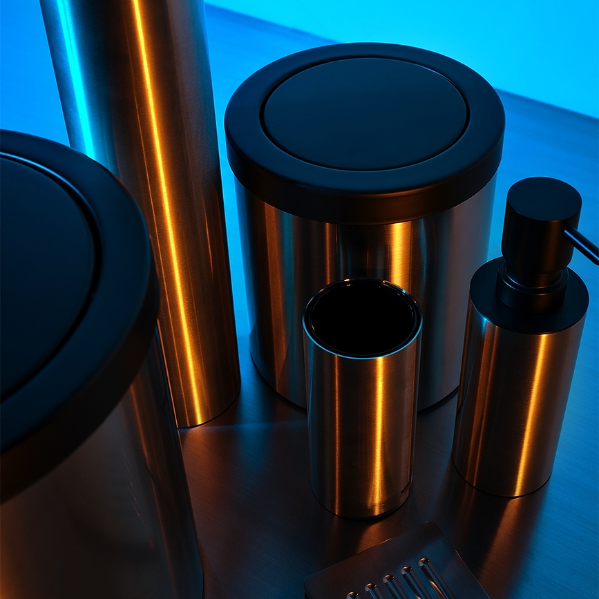 Dosificador de Jabón de acero mate Mikado, negro