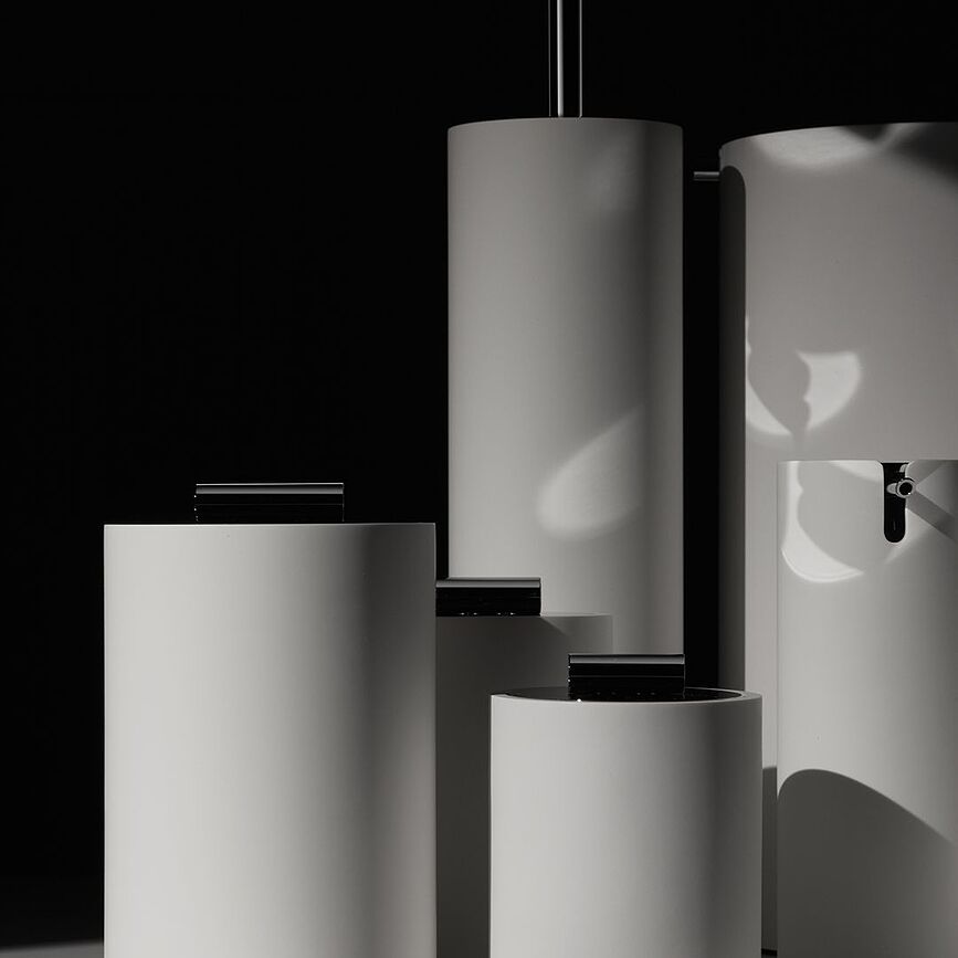 Stone M Δοχείο Μπάνιου με καπάκι, χρώμιο-μαύρο