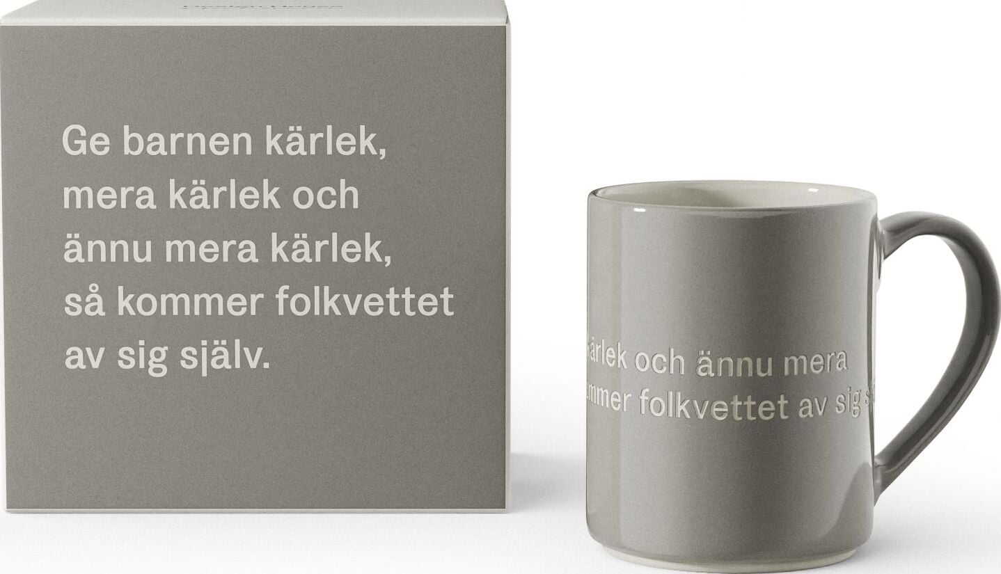 Astrid Tasse, grau