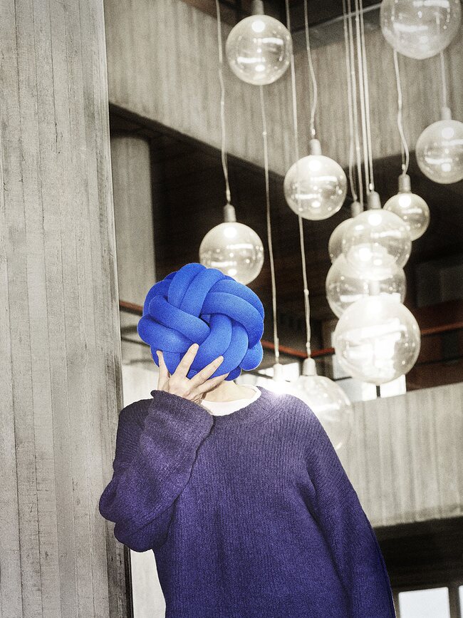 Knot Okrasna blazina, svetlo siva