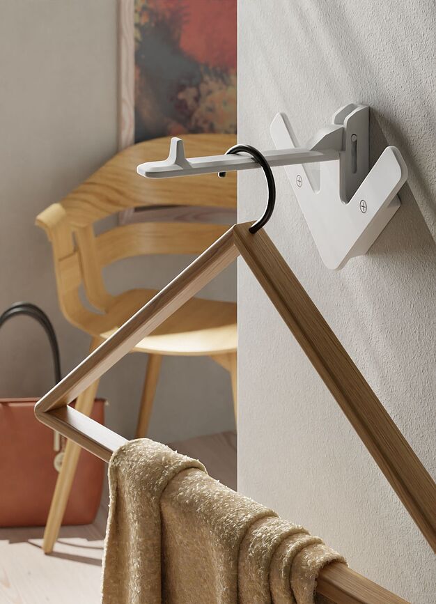 Perchero de pared Arrow, negro