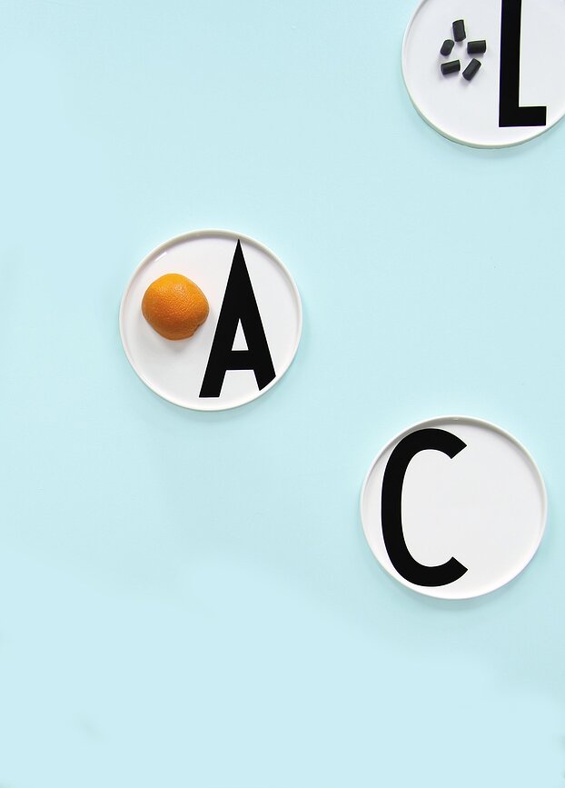 AJ Assiette, en porcelaine, lettre A