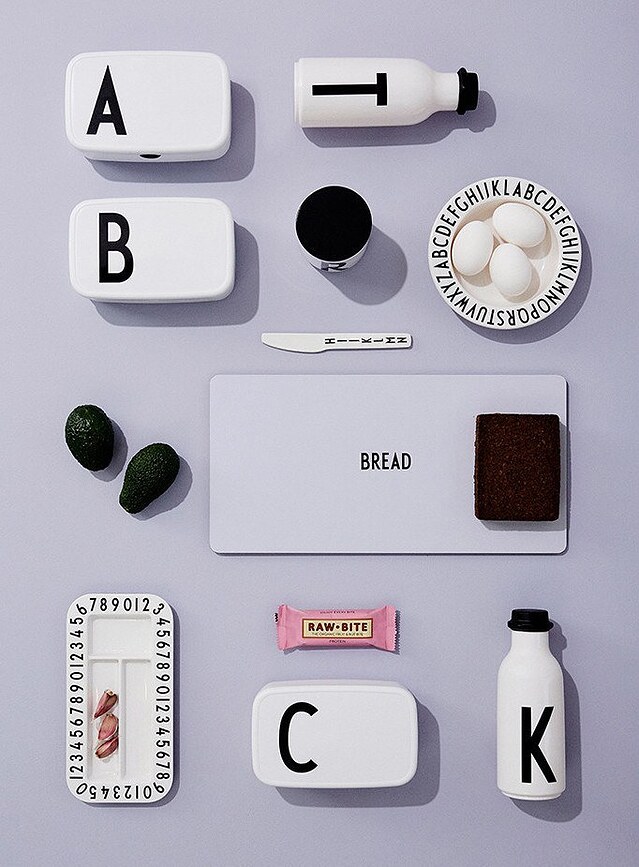 AJ Κουτί Φαγητού, με γράμμα W