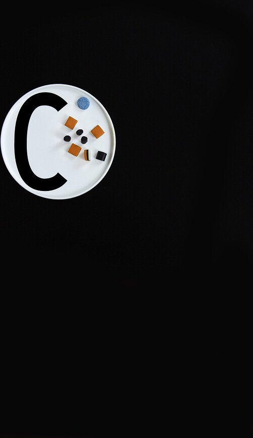 AJ Πιάτο, γράμμα D, πορσελάνινο