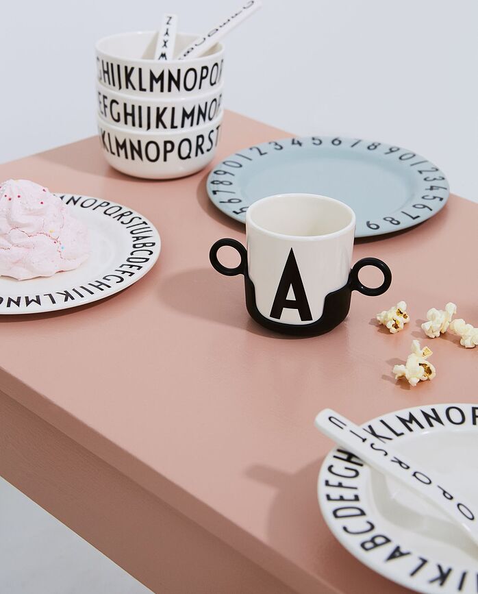 Design Letters Poignée pour Tasse, en mélamine, rose