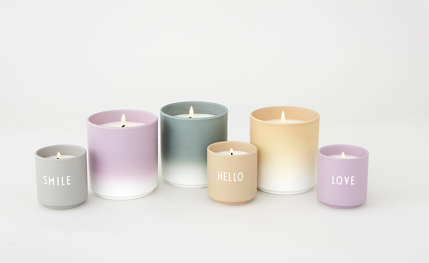 Design Letters Bougie Parfumée Hello