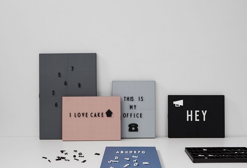 Design Letters Črke in številke za tablo majhne, bele, 132 kos