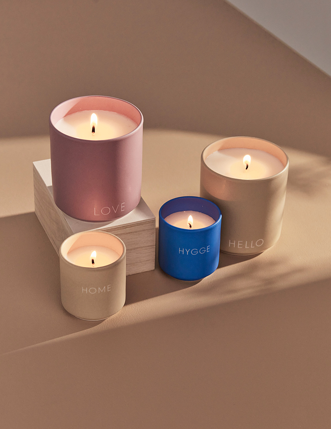 Design Letters Hello Sveča dišeča