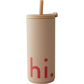 Kelioninis puodelis Design Letters Hi su šiaudeliu minkšta danga smėlio spalvos 500 ml