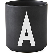 Kubek porcelanowy AJ czarny litera A