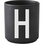 Kubek porcelanowy AJ czarny litera H