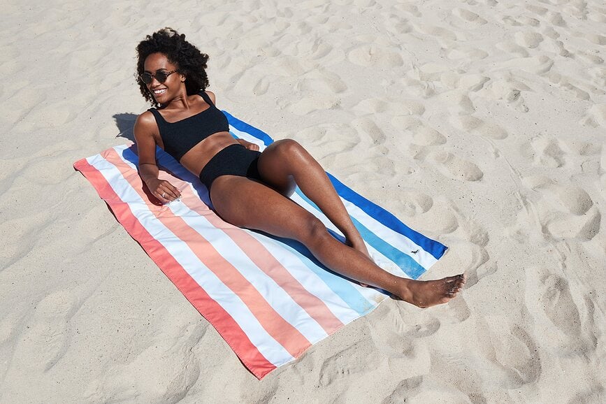 Dock & Bay Ručnik za plažu brzosušeći 90 x 200 cm mornarskoplavi