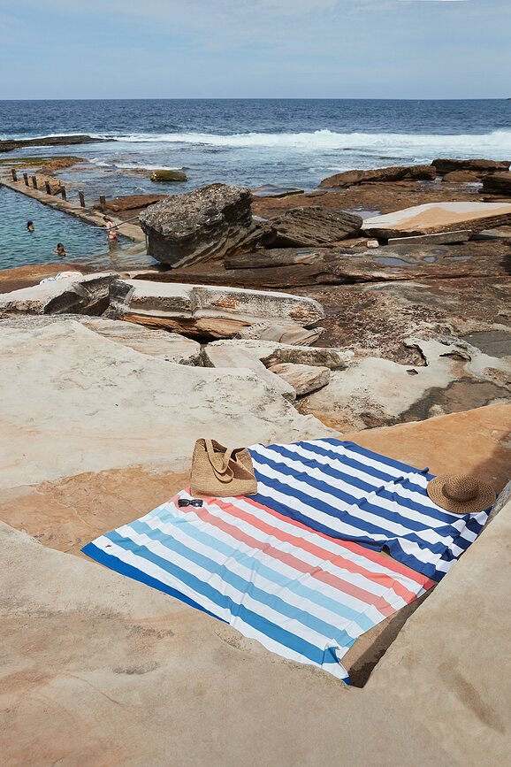 Dock & Bay Serviette de Plage séchage rapide, 90 x 200 cm, bleu marine