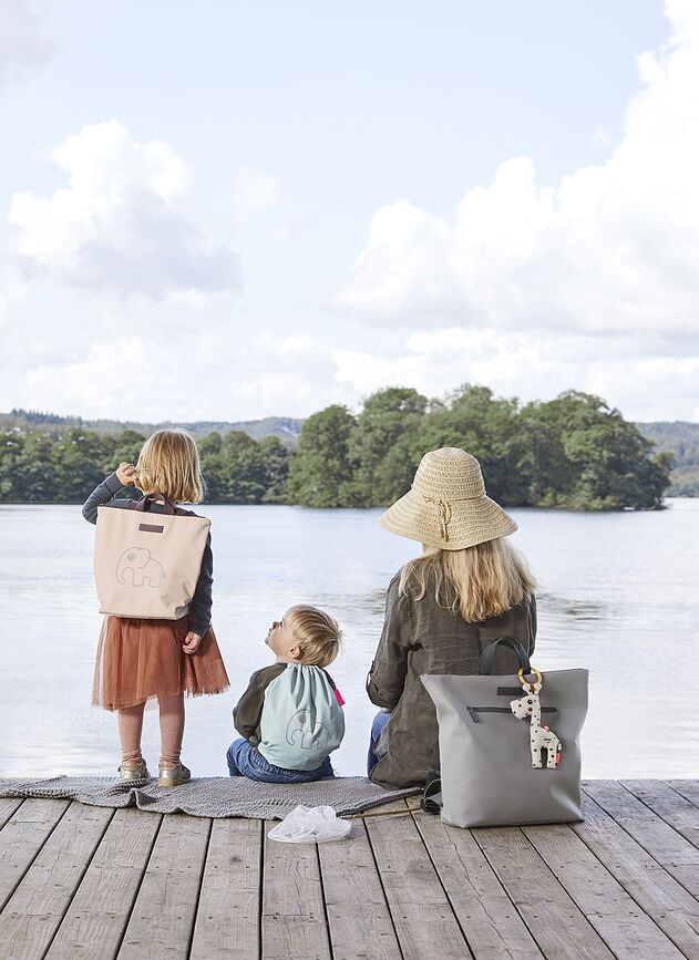 Done By Deer Σακίδιο με αλλαξιέρα, μαύρο