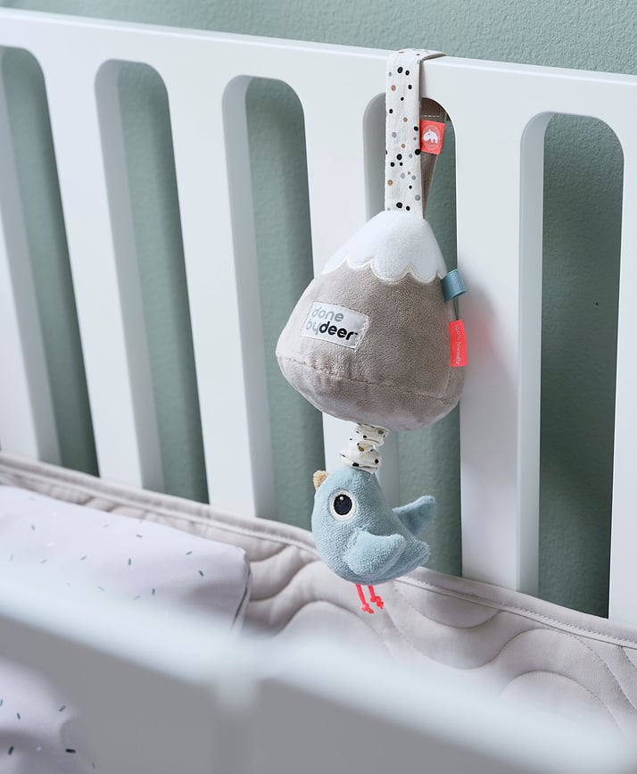 Juguete Colgante musical Birdee, Done by Deer