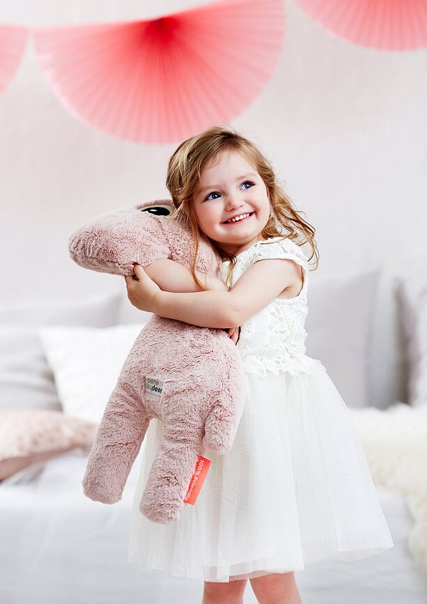 Peluche de cocodrilo Done By Deer, pequeño, con relleno de gránulos