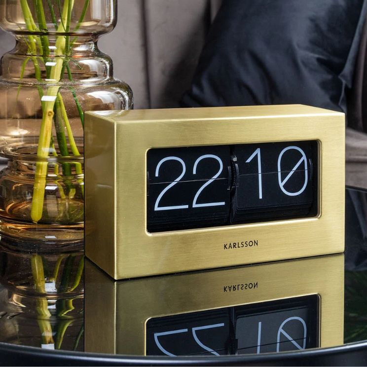 Zegar Boxed Flip złoty od marki Karlsson