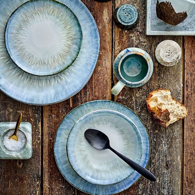 vajilla de cerámica bloomingville