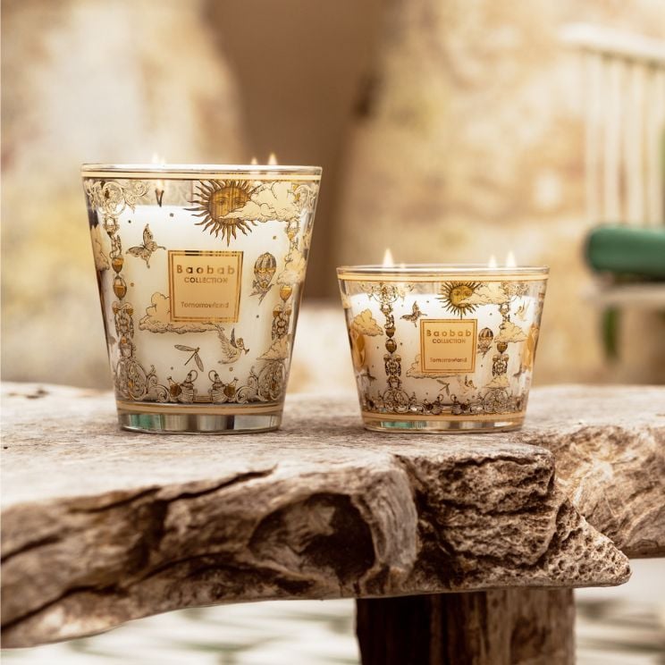 vela creada en colaboración con el festival Tomorrowland