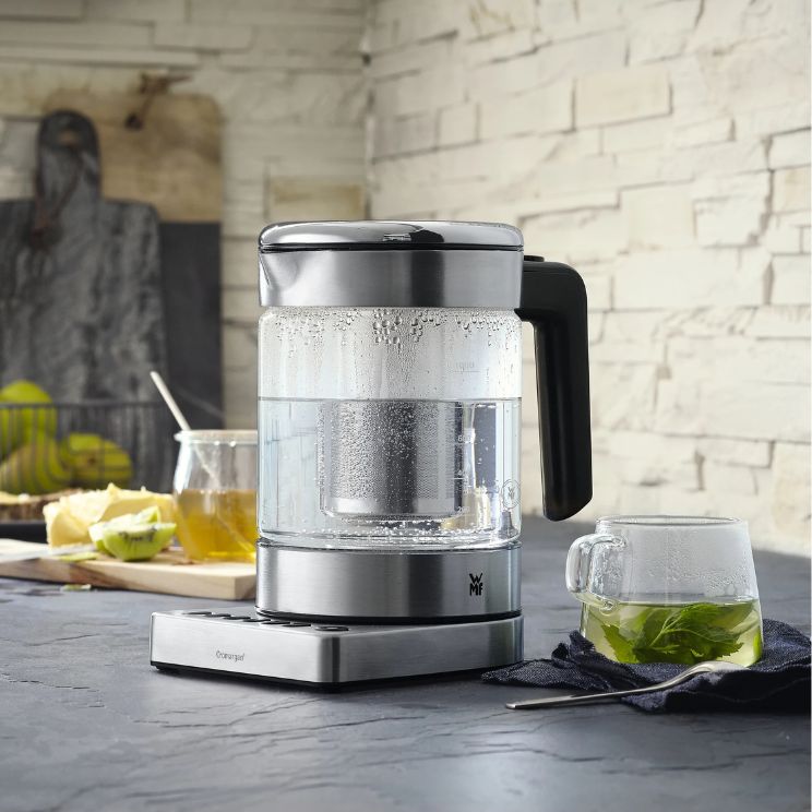 Avec une bouilloire en verre, vous pouvez voir instantanément la quantité d'eau à l'intérieur
