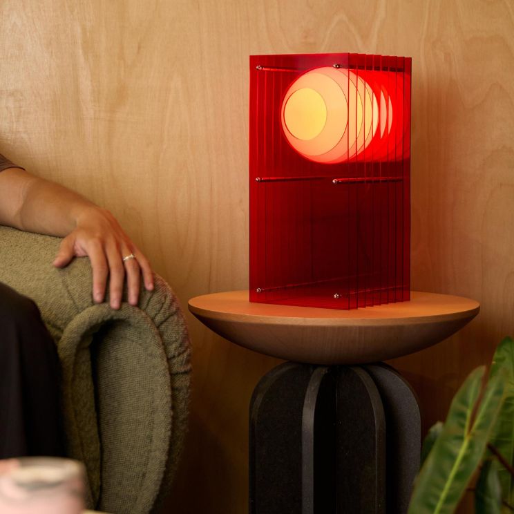 lampe bang colorée - un accent design dans l'appartement