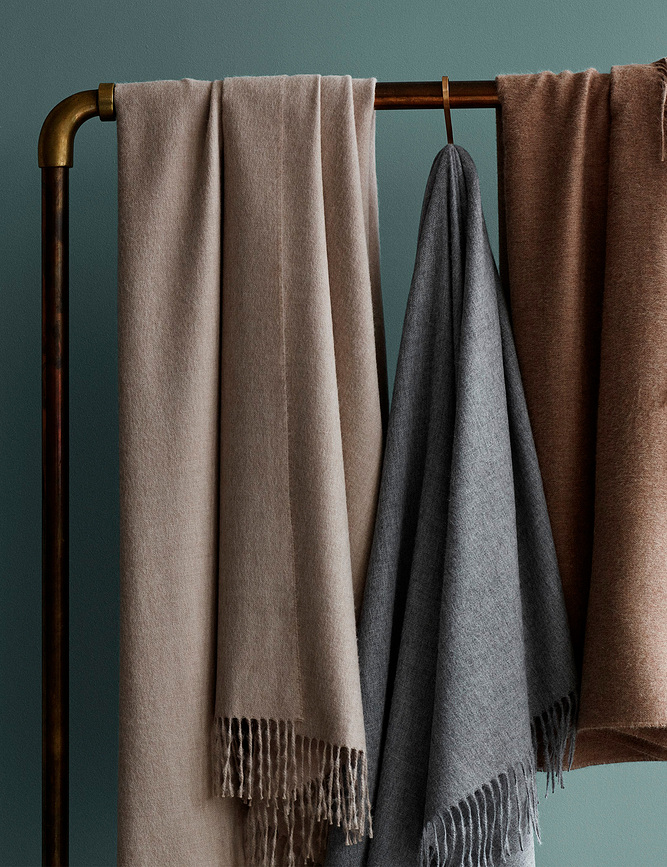 Luxury Odeja, 130 x 200 cm, siva