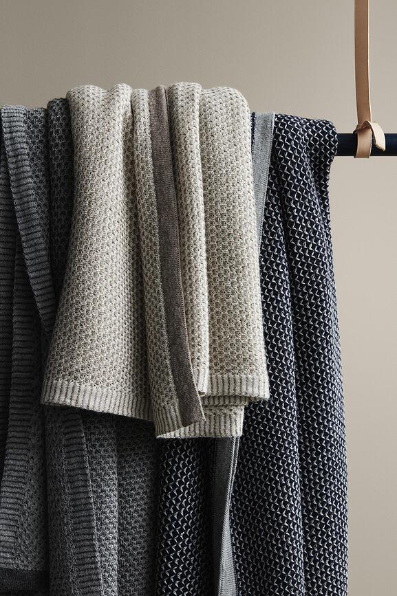 Raindrops Deka 130 x 180 cm bež