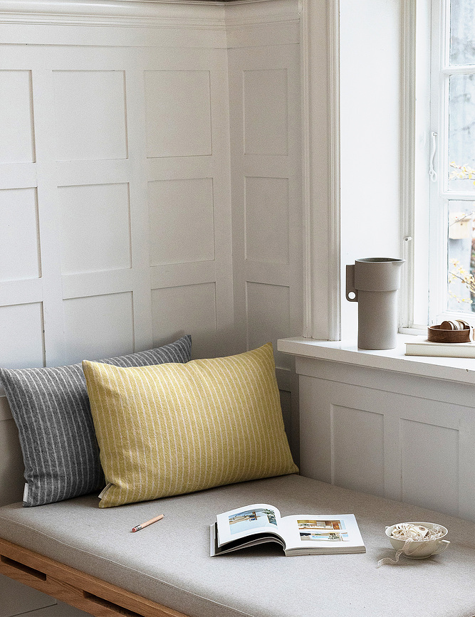 Stripes Okrasna prevleka za blazino, 40 x 60 cm, zelena