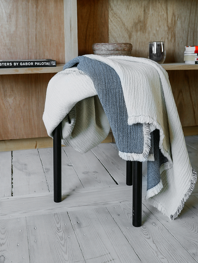 Thyme Deka 130 x 180 cm plava