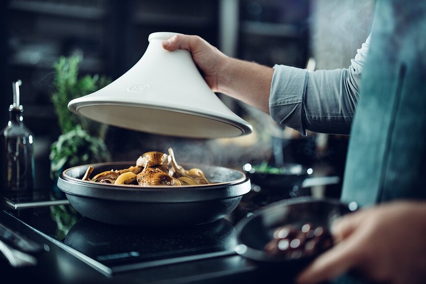 Delight Posoda za tagine za indukcijo, 2 l, belo-črna