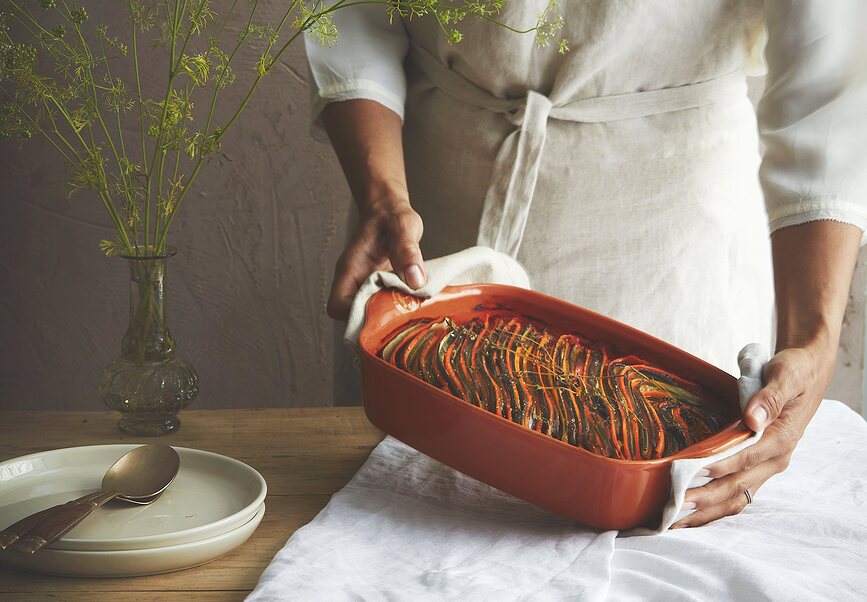 Emile Henry Pekač ognjevaren, 23,5 x 36,5 cm, rumen