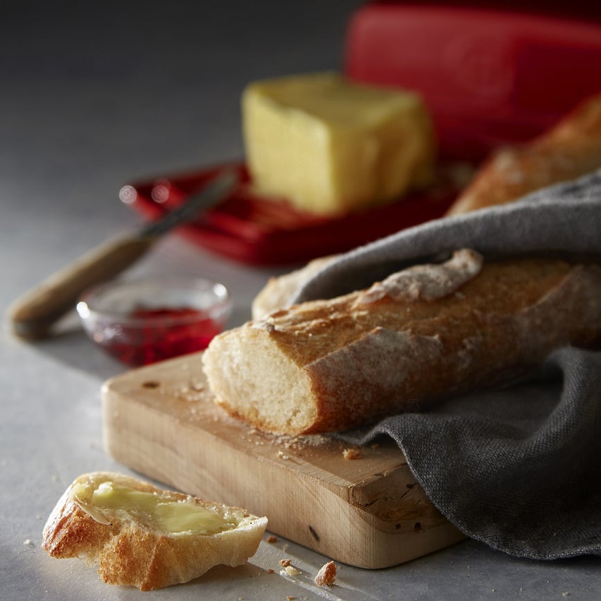 Mantequera de cerámica Emile Henry, roja