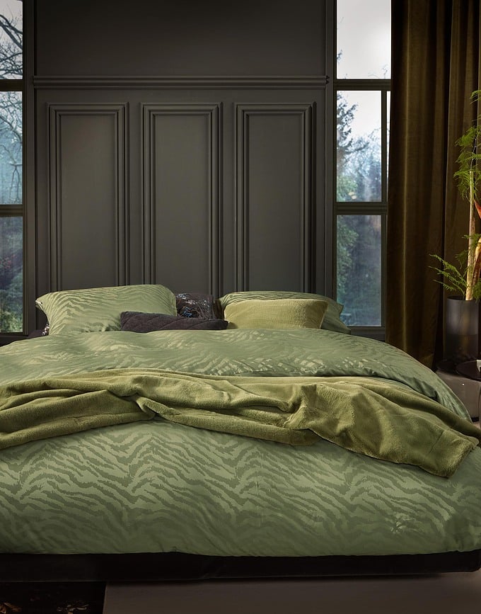 Belen Posteljina zatvaranje na preklop 240 x 220 cm zelena s 2 jastučnice 60 x 70 cm