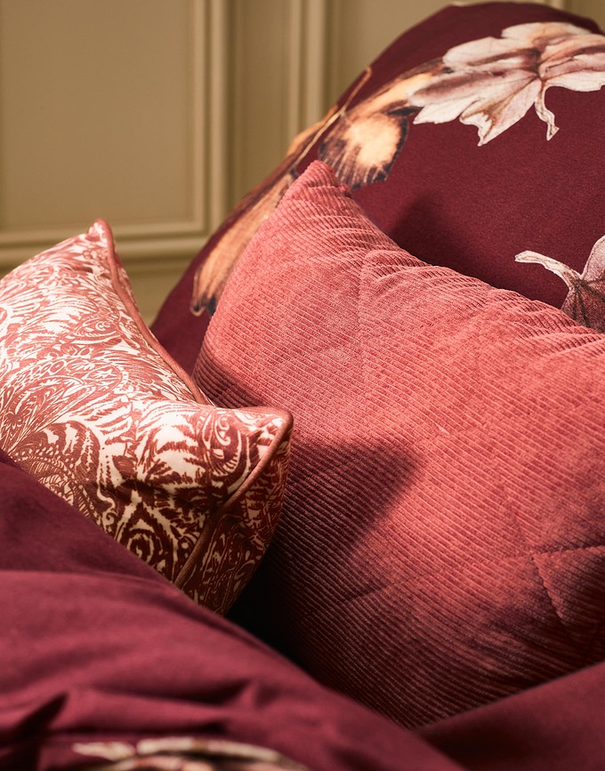 Billie Coussin, bleu marine foncé