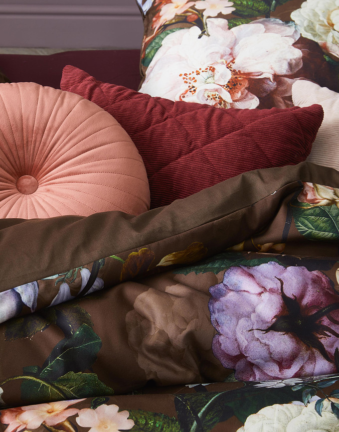 Billie Coussin, bleu marine foncé