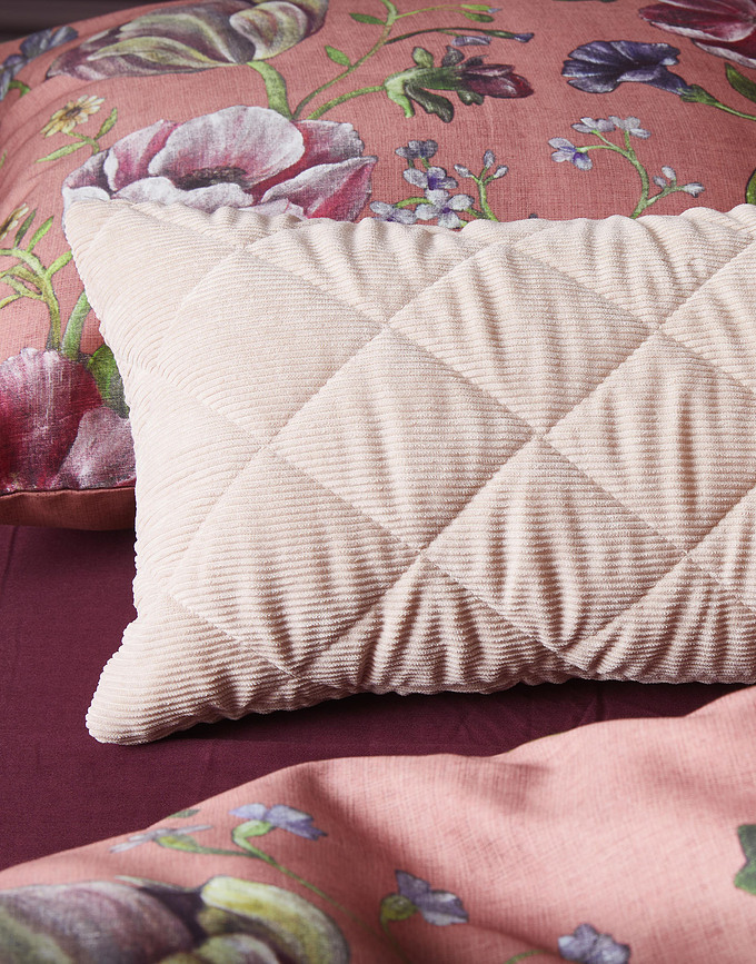 Billie Coussin, bleu marine foncé