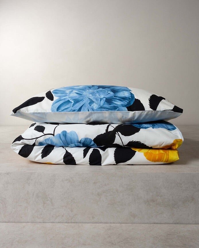 Bloom with a View Posteljina zatvaranje na preklop 240 x 220 cm bijela s 2 jastučnice 60 x 70 cm