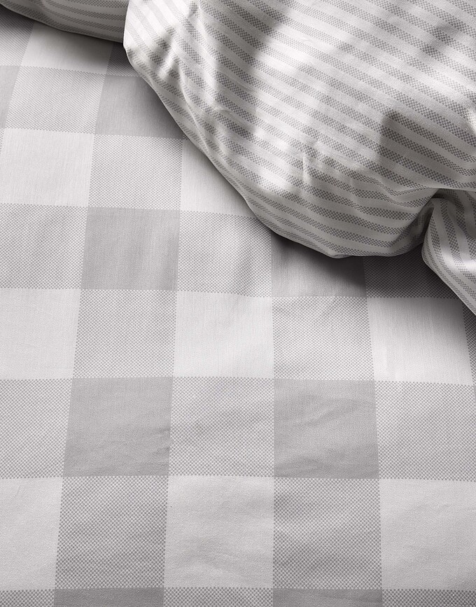 Chess Posteljina sa zatvaračem 155x220 cm bijelo siva s jastučnicom 80x80 cm