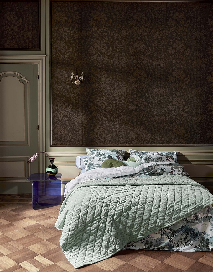 Colette Posteljnina, 260 x 220 cm, belo-zelena, zapiranje na preklop, 2 prevleki za vzglavnik 60 x 70 cm