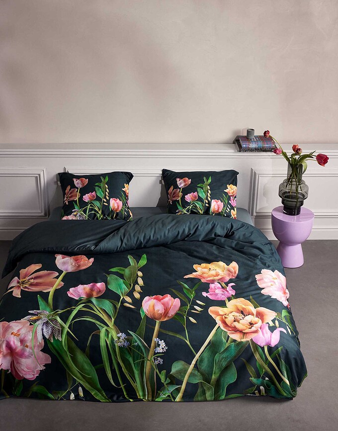 Eloise Posteljnina, 155 x 220 cm, temno zelena, s prevleko za vzglavnik 60 x 80 cm, zapiranje na zadrgo