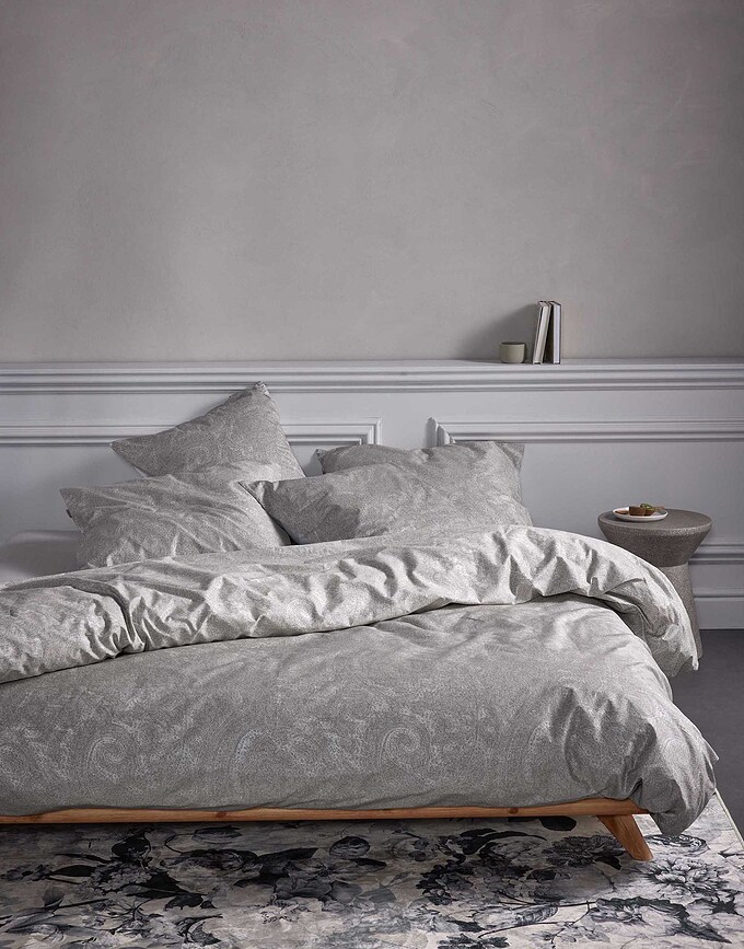 Fabrice Posteljina 155 x 220 cm siva s jastučnicom 80 x 80 cm patent zatvarač