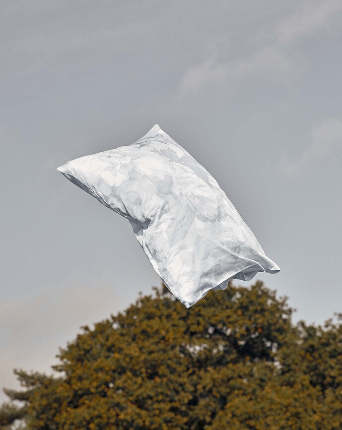 Floor Posteljnina, zapiranje na preklop, 240 x 220 cm, svetlo modra, 2 prevleki za vzglavnik 60 x 70 cm