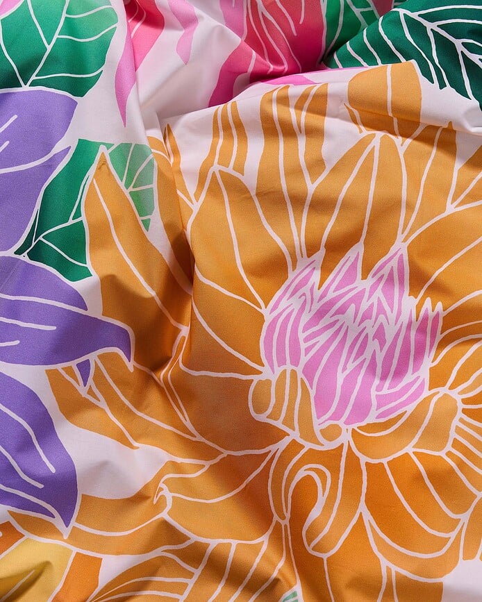 Flower Fling Posteljina 200 x 220 cm višebojna cvjetni uzorak s 2 jastučnice 60 x 70 cm zatvaranje na preklop