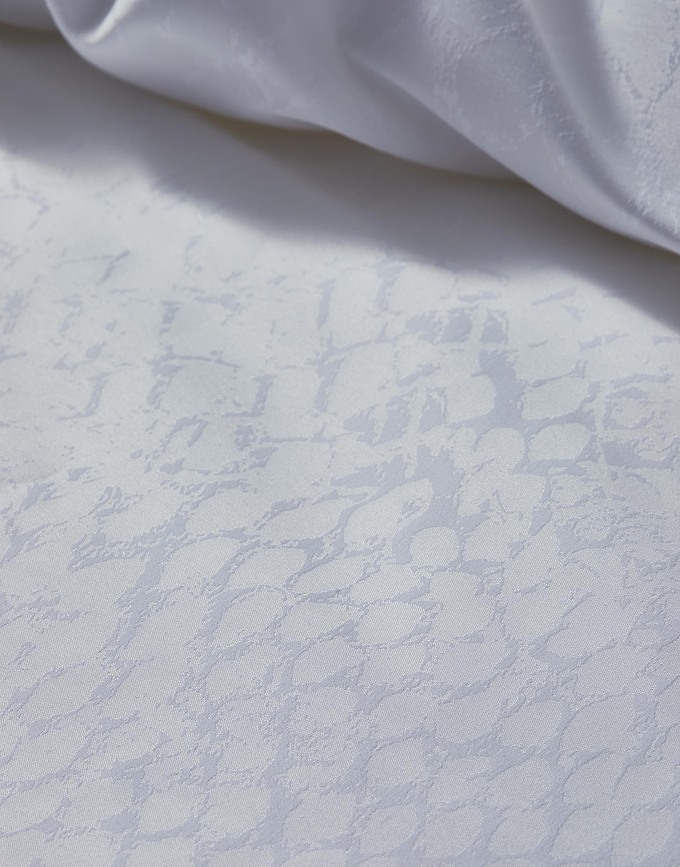 Gilian Parure de Lit 200 x 220 cm, blanche, fermeture à rabat, avec 2 taies d'oreiller 60 x 70 cm