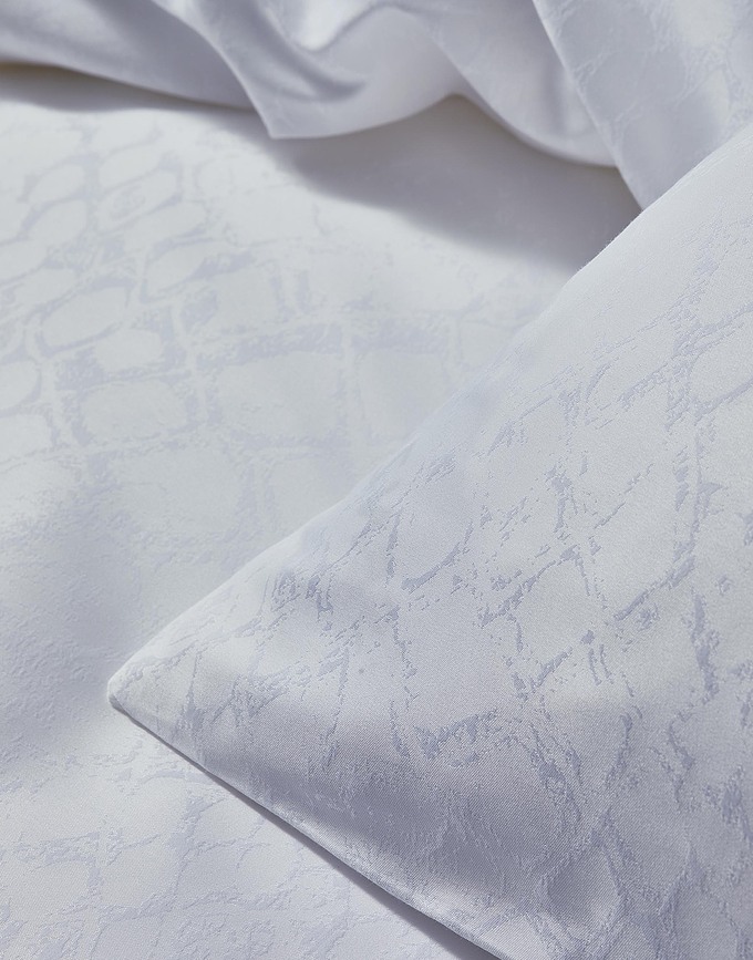 Gilian Posteljnina zapiranje na preklop, 200 x 220 cm, bela, z 2 prevlekama za vzglavnik 60 x 70 cm