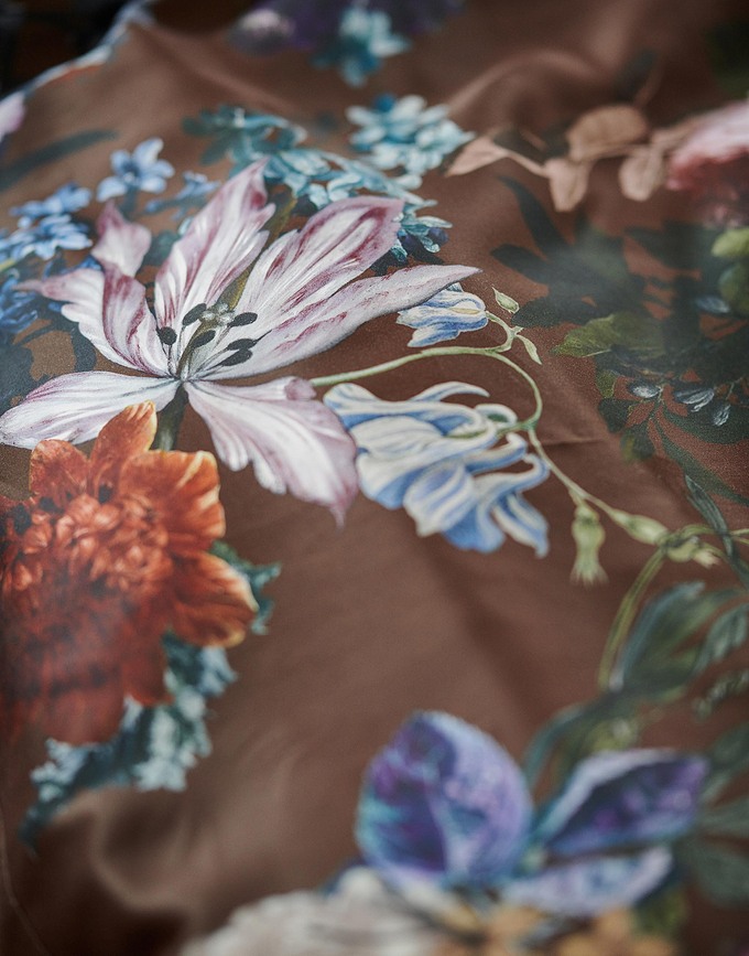 Isabelle Parure de Lit 260 x 220 cm, marron, fermeture rabat, avec 2 Taies d'Oreiller 60 x 70 cm