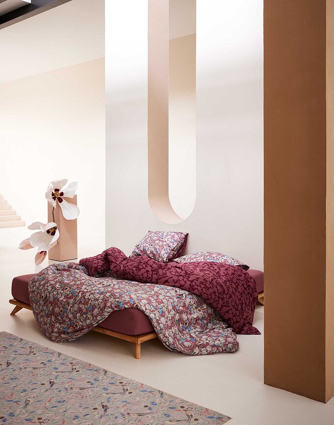 Juego de Cama Aleste, 200 x 200 cm, roja, con 2 fundas de almohada 80 x 80 cm, cierre de solapa