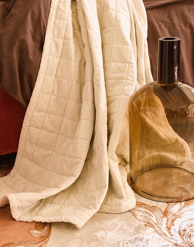 Julia Κουβερλί, 220 x 265 cm, αμμώδες