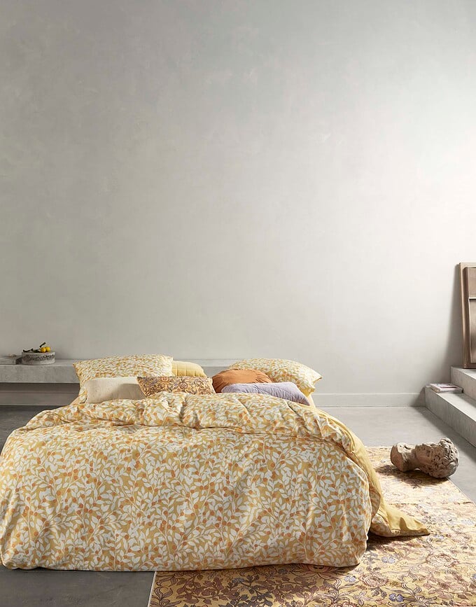 Lenthe Posteljina žuta 260 x 220 cm s 2 jastučnice 60 x 70 cm preklopno zatvaranje